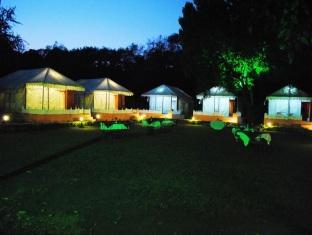 The Aravali Tent Resort อุเดเปอร์ ภายนอก รูปภาพ